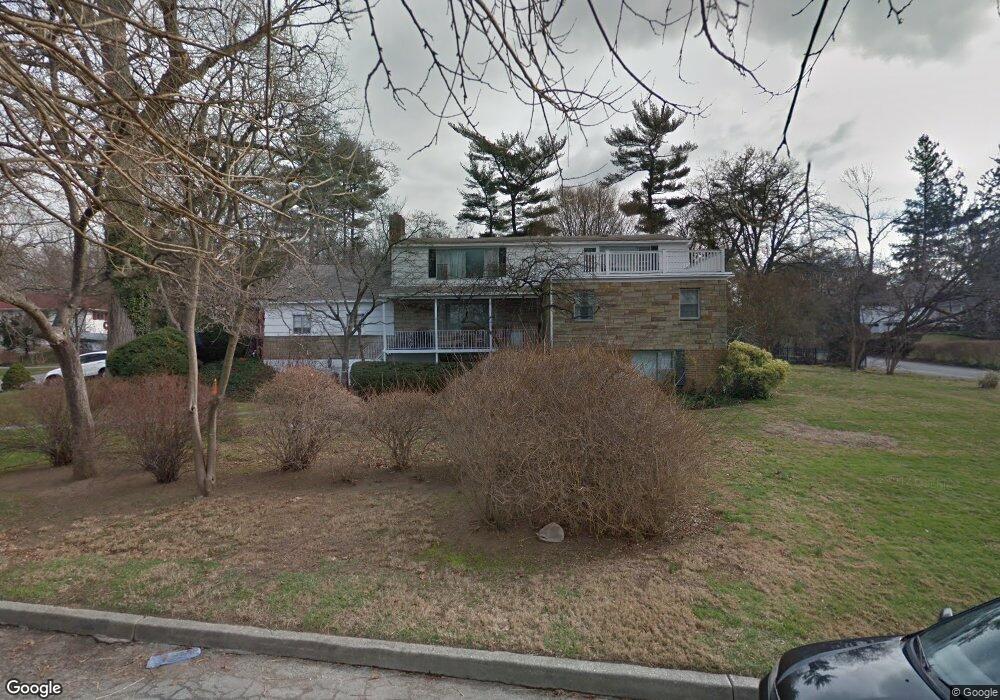 11 Soundview Rd, Glen Cove, NY 11542 - photo 1