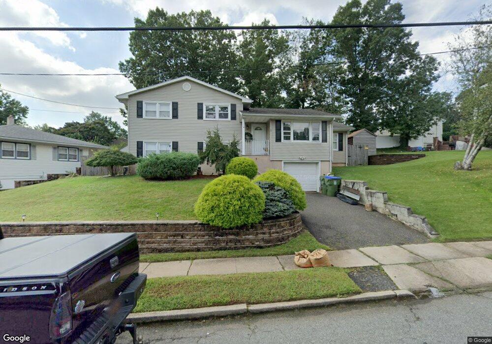 9 Larchmont Rd, Edison, NJ 08837 - photo 1