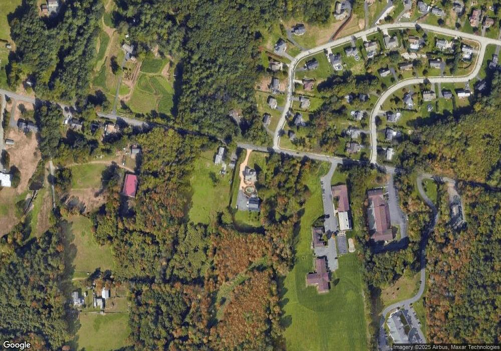 529 North Rd, Westfield, MA 01085 - photo 1