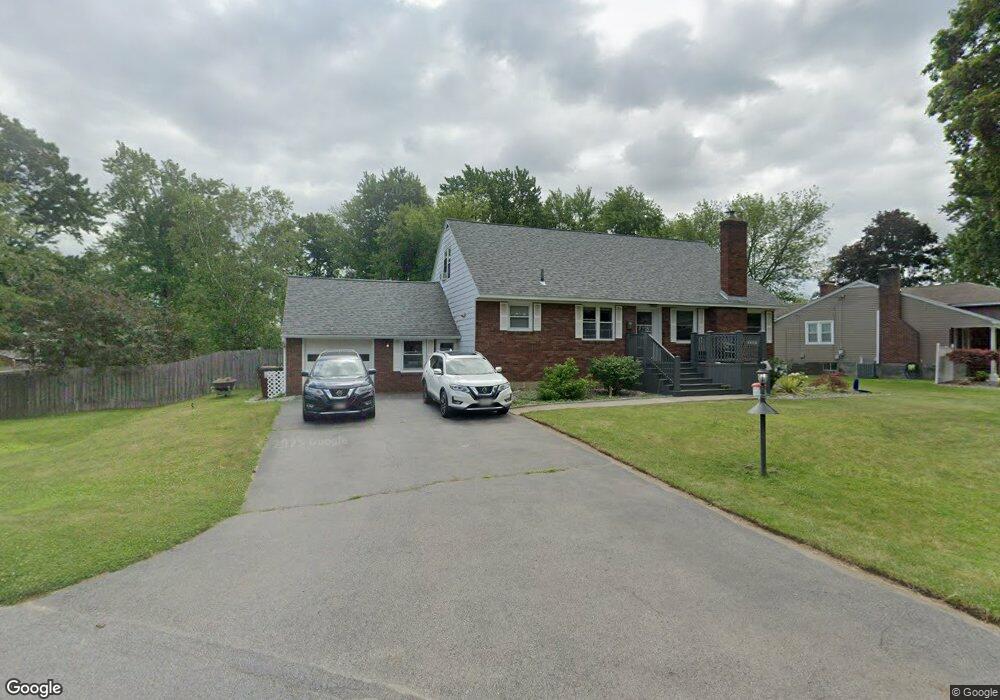 7 Juracka Pkwy, Schenectady, NY 12306 - photo 1