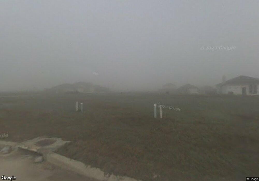 375 Henry St, Alvin, TX 77511 - photo 1