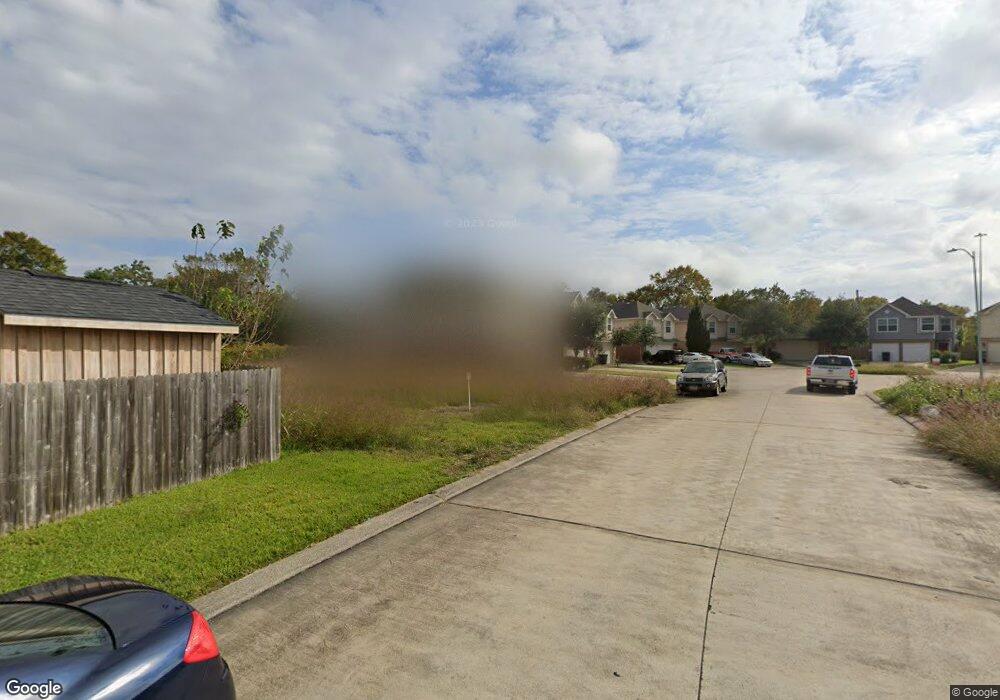 11227 Valley Kings Dr, Houston, TX 77089 - photo 1