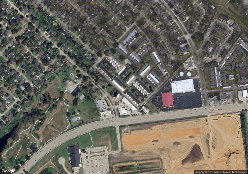 4032 Laura Leigh Dr, Friendswood, TX 77546 - photo 1