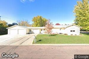 400 W Park Ave, Howard, SD 57349