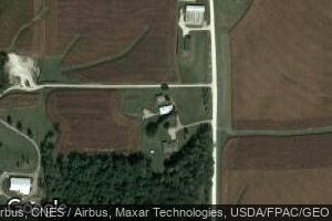 11345 Sroka Ln, Epworth, IA 52045