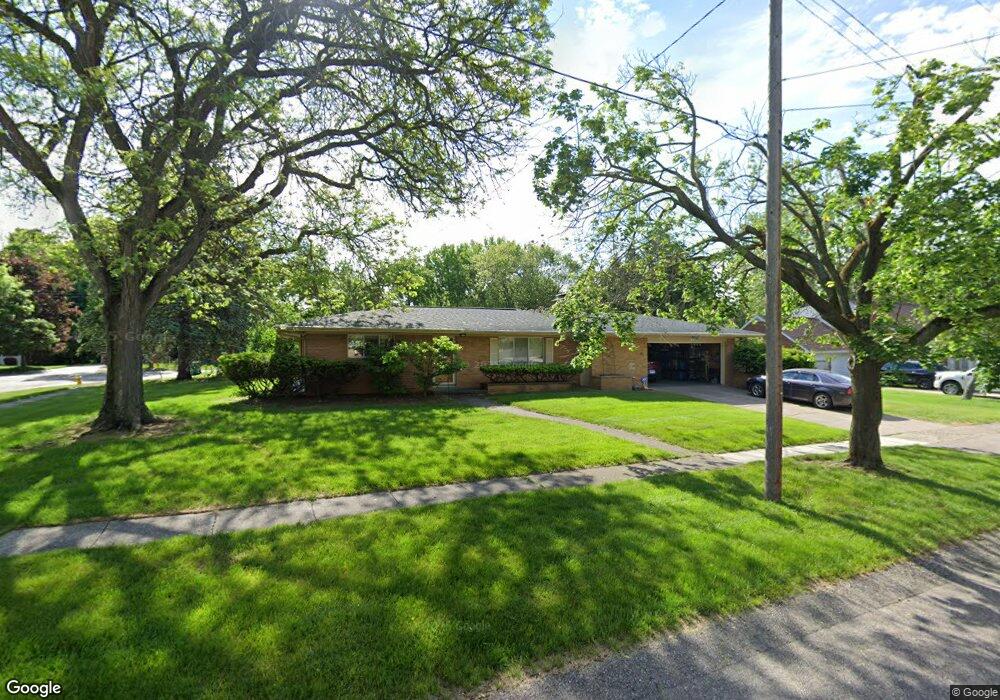 322 Crescent Place, Flushing, MI 48433 - photo 1