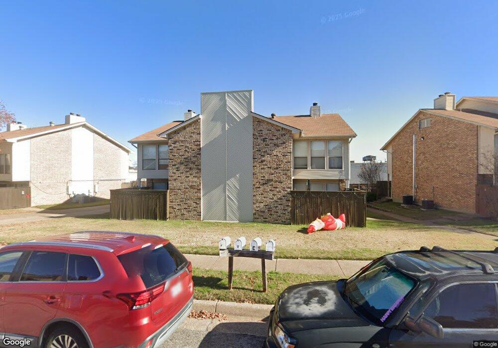 2809 Meadow Park Dr unit C, Bedford, TX 76021 - photo 1