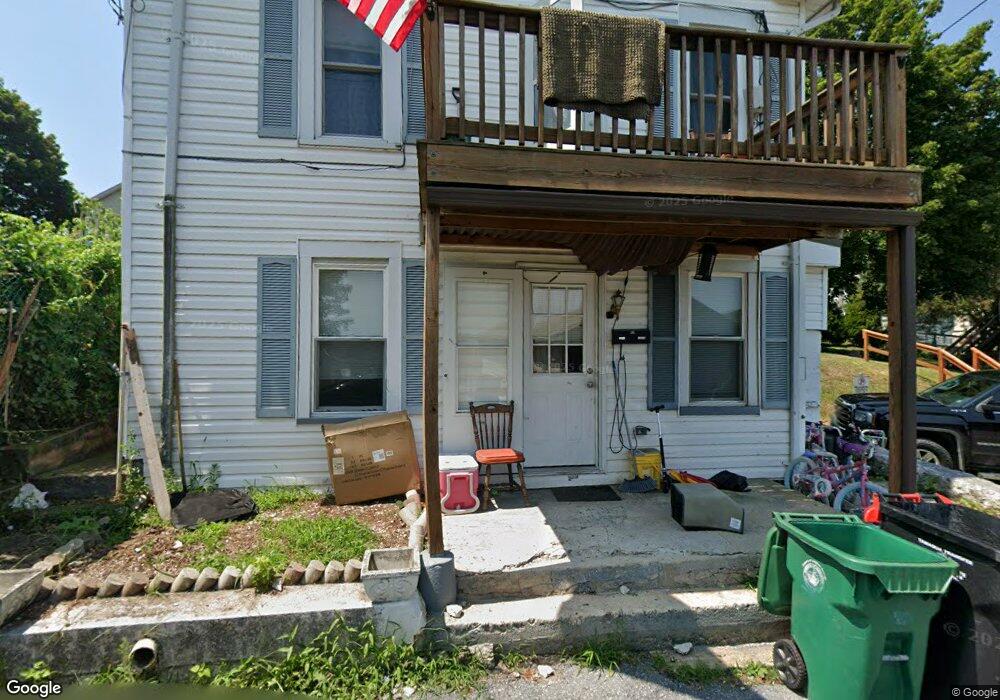 413 1/2 N 4th St, Lehighton, PA 18235 - photo 1