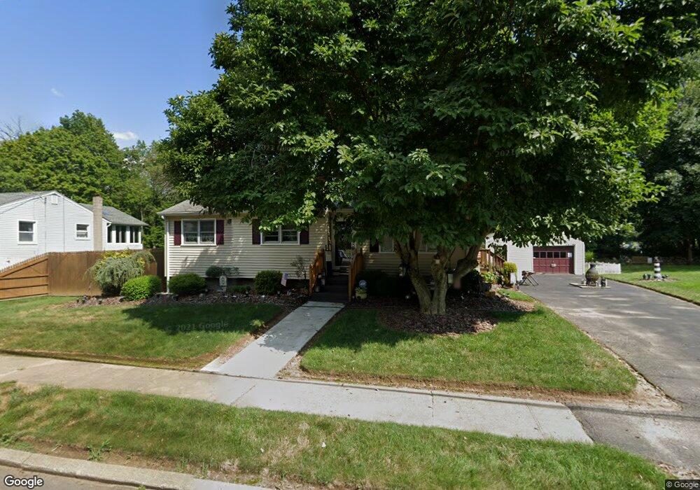 4 Meadowbrook Rd, West Haven, CT 06516 - photo 1