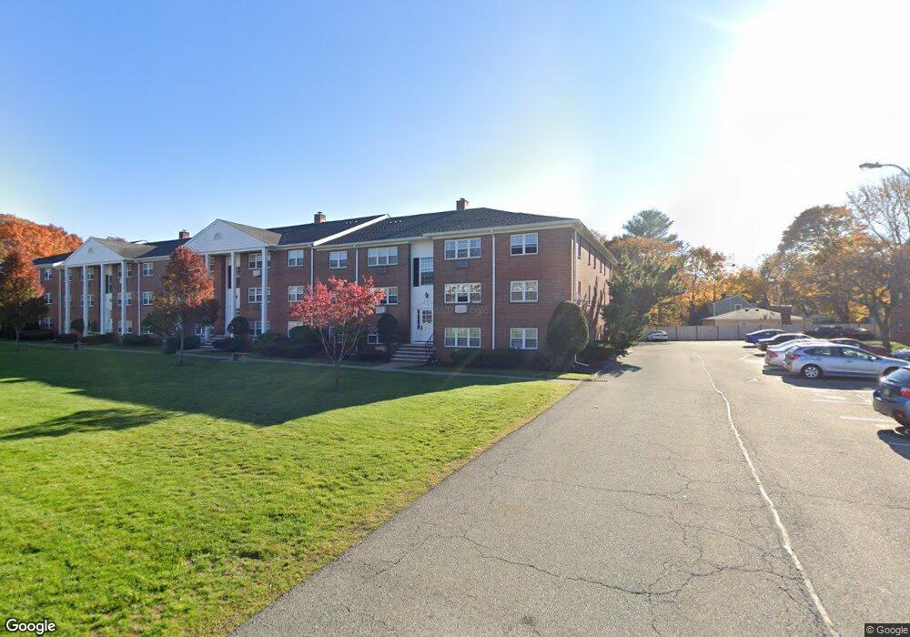 1 Old Colony Ln unit 7, Arlington, MA 02476 - photo 1