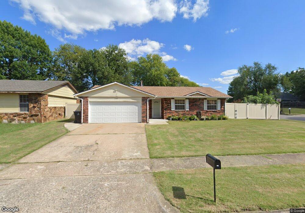 2709 S Poplar Ave, Broken Arrow, OK 74012 - photo 1