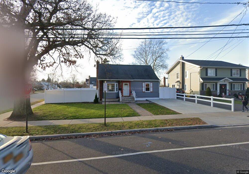 501 Broadway, Bethpage, NY 11714 - photo 1