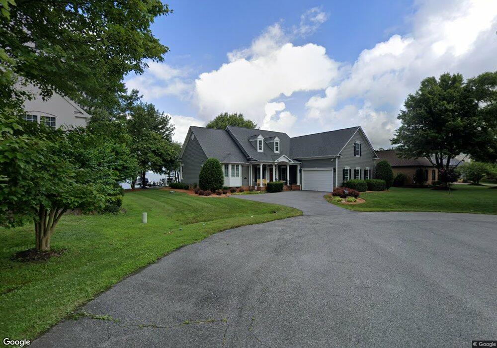 11570 Magnolia Ct, Swan Point, MD 20645 - photo 1