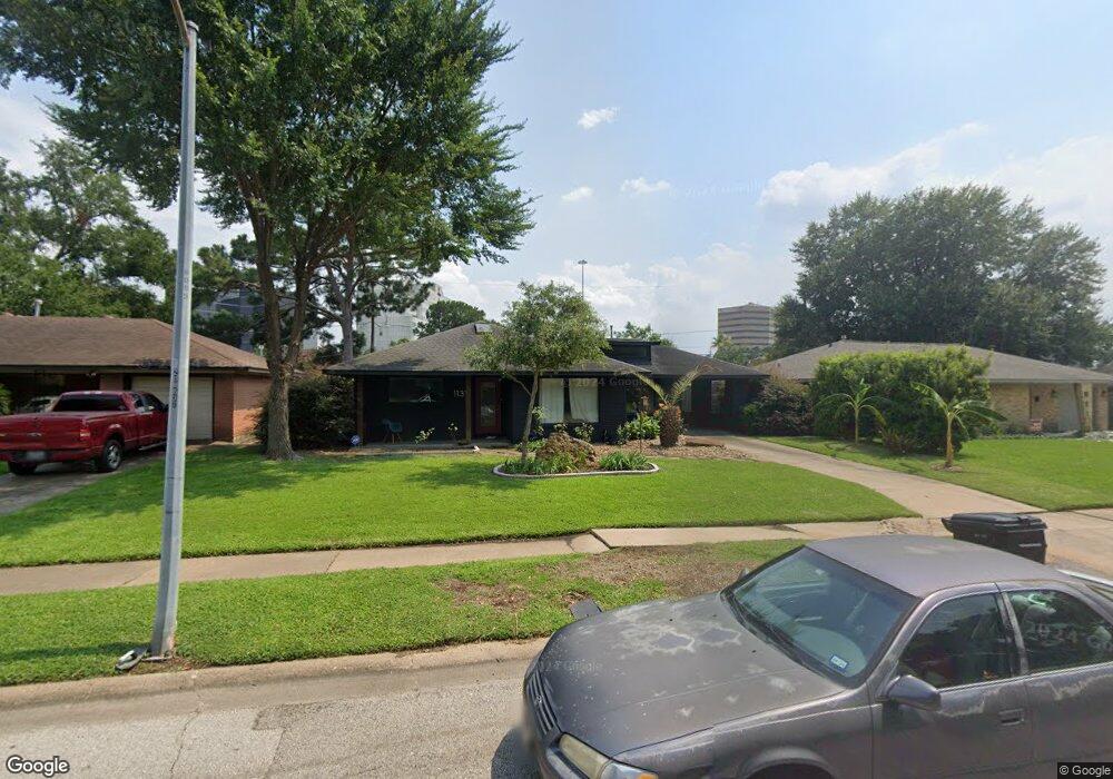 1131 Stonecrest Dr, Houston, TX 77018 - photo 1