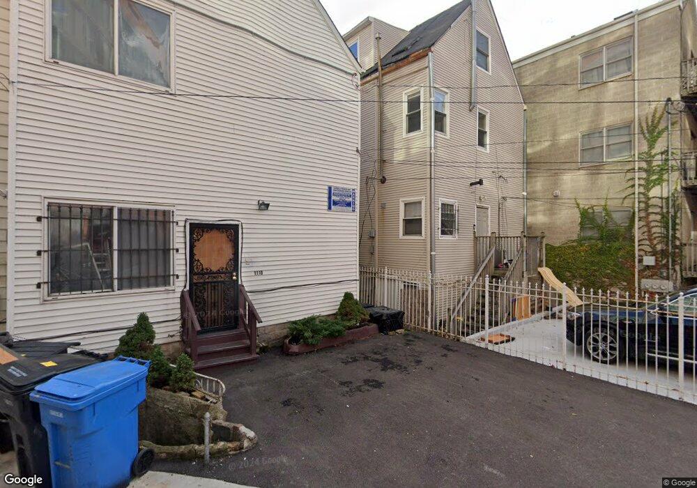 1114 W Addison St, Chicago, IL 60613 - photo 1