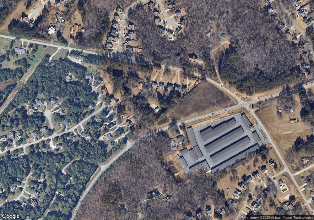 5808 Silverthorn Dr, Flowery Branch, GA 30542 - photo 1