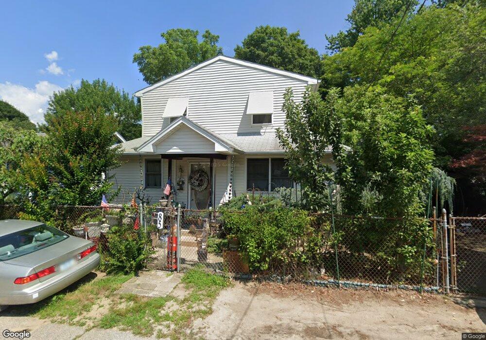 85 Kenway Ave, Warwick, RI 02889 - photo 1