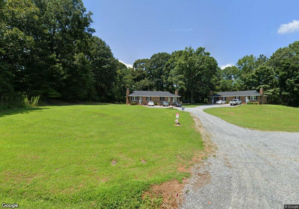 611 Borders Rd unit 3, Shelby, NC 28150 - photo 1