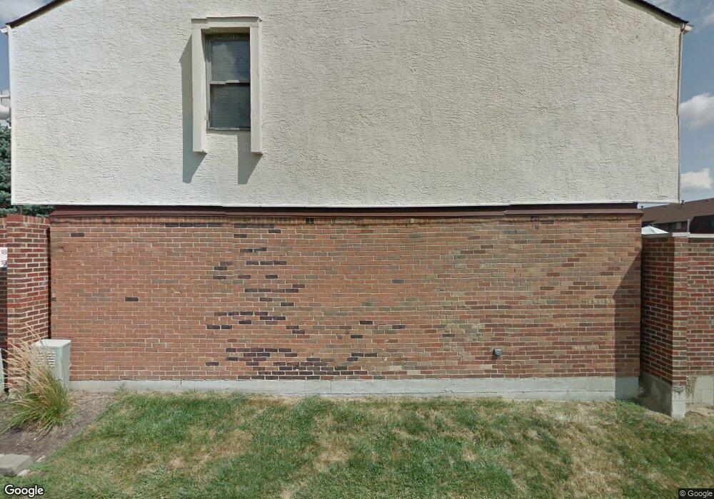 1852 Willoway Cir S unit 1852, Columbus, OH 43220 - photo 1