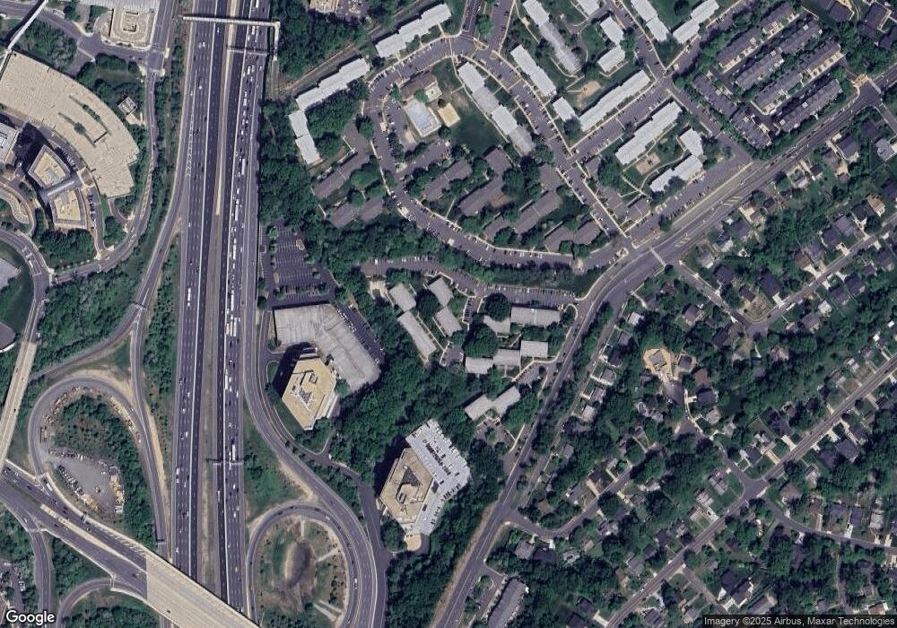 7821 Enola St unit 205, McLean, VA 22102 - photo 1