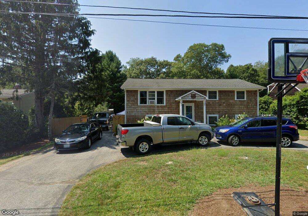 237 Greenwood Dr, Wakefield, RI 02879 - photo 1