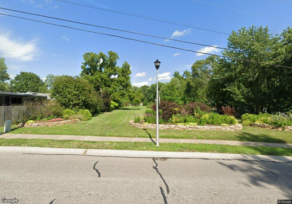 5001 Switzer Rd, Shawnee, KS 66203 - photo 1