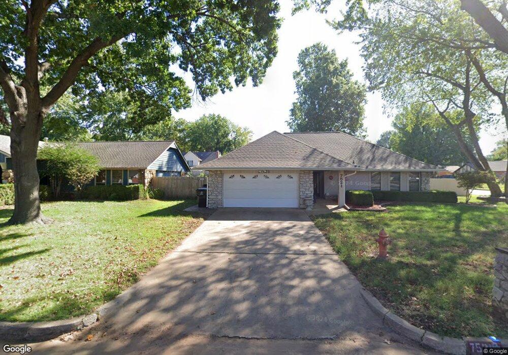 7521 S Elm Ave, Broken Arrow, OK 74011 - photo 1