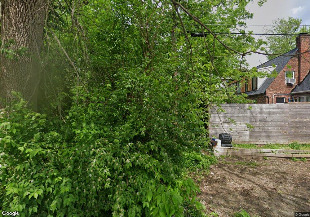 1205 Castlewood Dell, Louisville, KY 40204 - photo 1