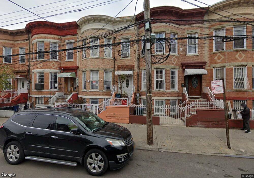 195 Hemlock St, Brooklyn, NY 11208 - photo 1