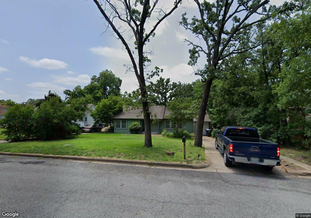 1528 W Day St, Denison, TX 75020 - photo 1