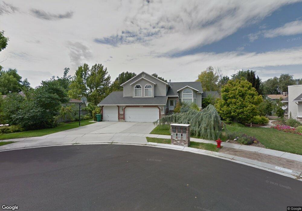 8274 Stratford Ln, West Jordan, UT 84088 - photo 1