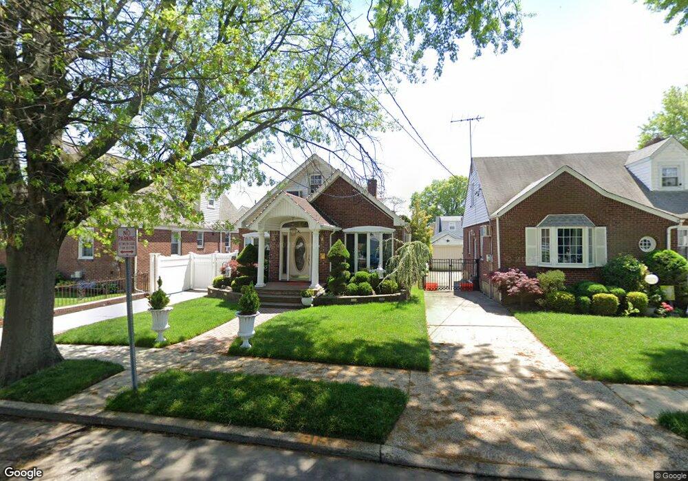 1019 Phoebe St, Franklin Square, NY 11010 - photo 1