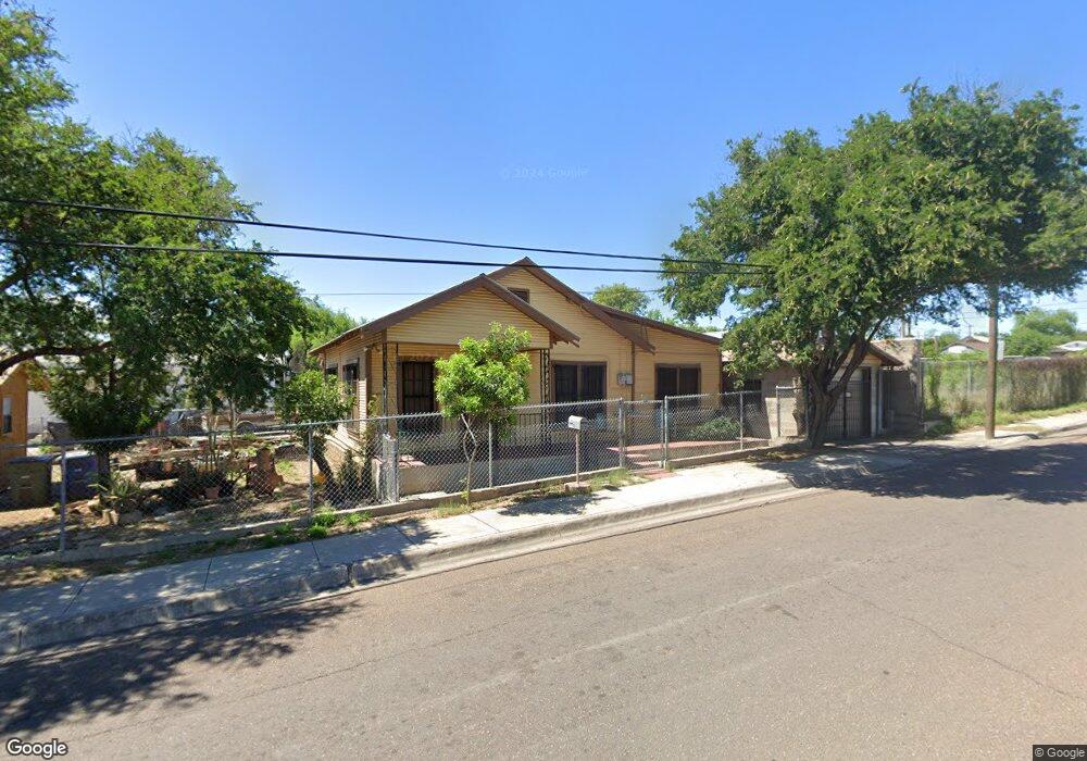 2204 Cedar Ave, Laredo, TX 78040 - photo 1