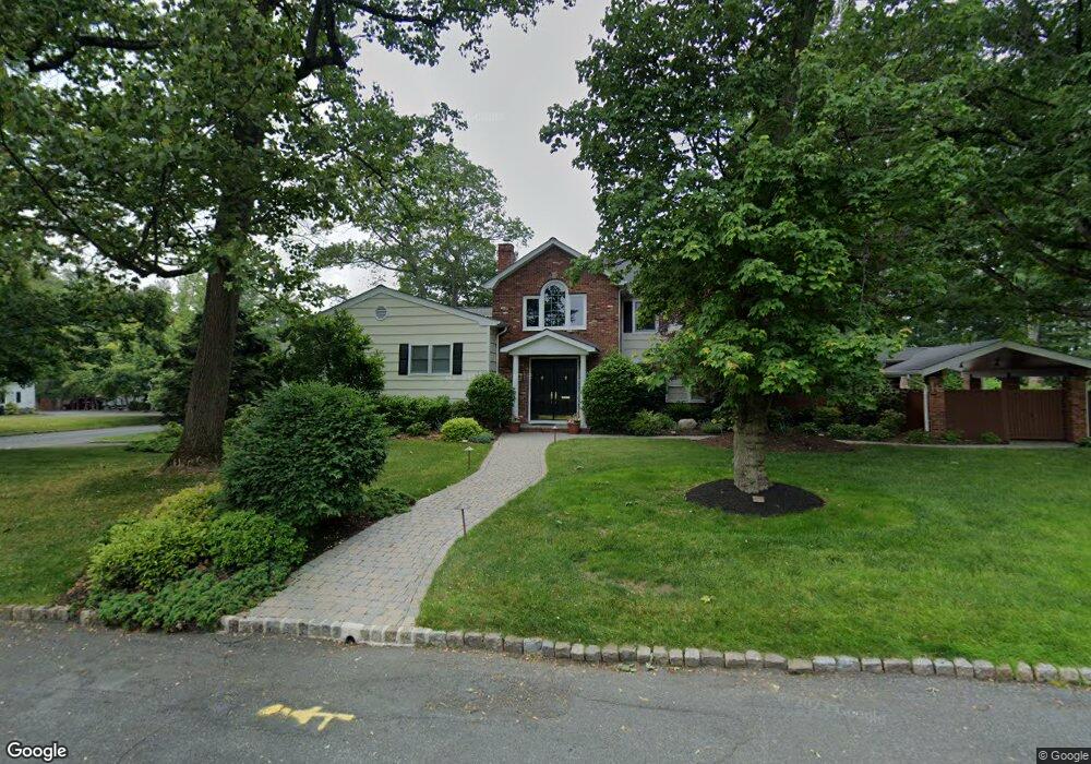 1 Pilgrim Rd, Short Hills, NJ 07078 - photo 1