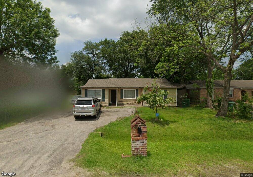 7617 Carothers St, Houston, TX 77028 - photo 1