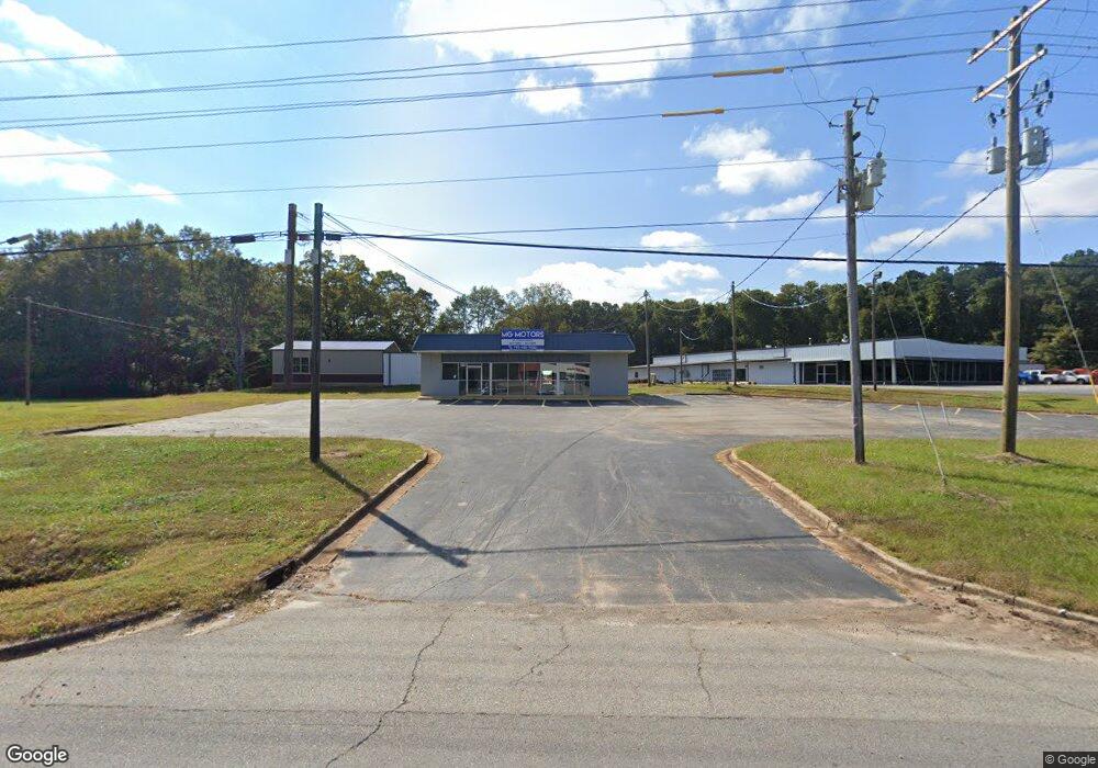 919 Veterans Pkwy, Barnesville, GA 30204 - photo 1