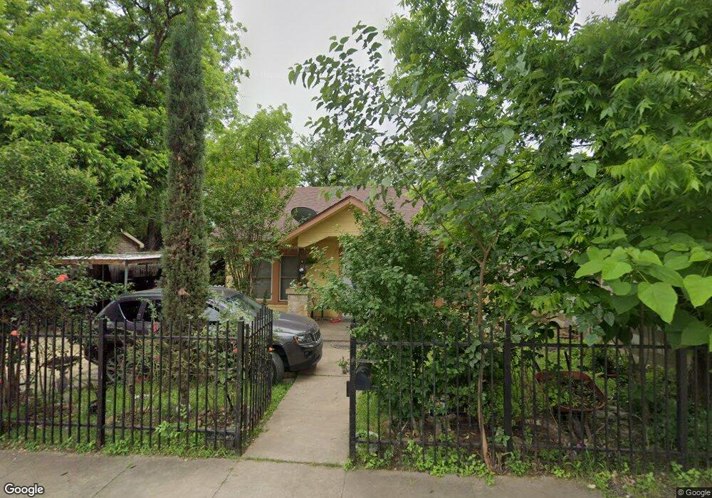 208 May Ave, Cleburne, TX 76031 - photo 1