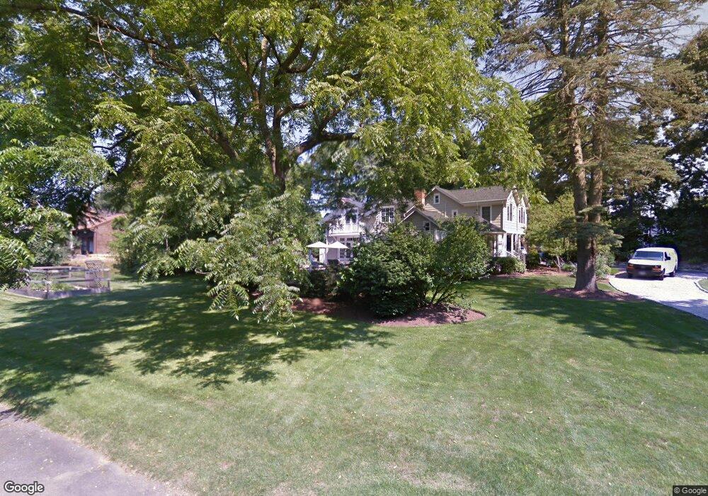 2 Loretta Ct, Westport, CT 06880 - photo 1