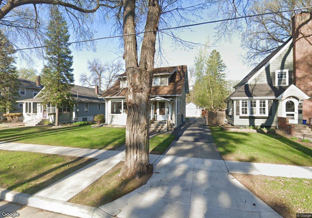 1215 9th St S, Fargo, ND 58103 - photo 1