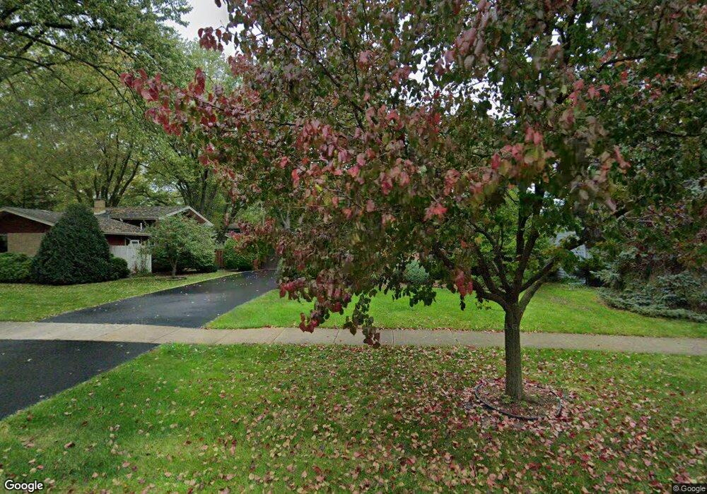 325 W Gartner Rd, Naperville, IL 60540 - photo 1