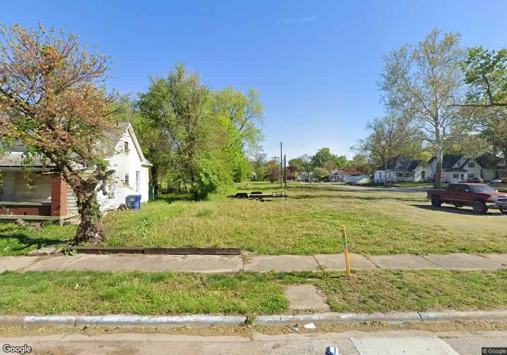 2340 Sycamore St, Terre Haute, IN 47807 - photo 1