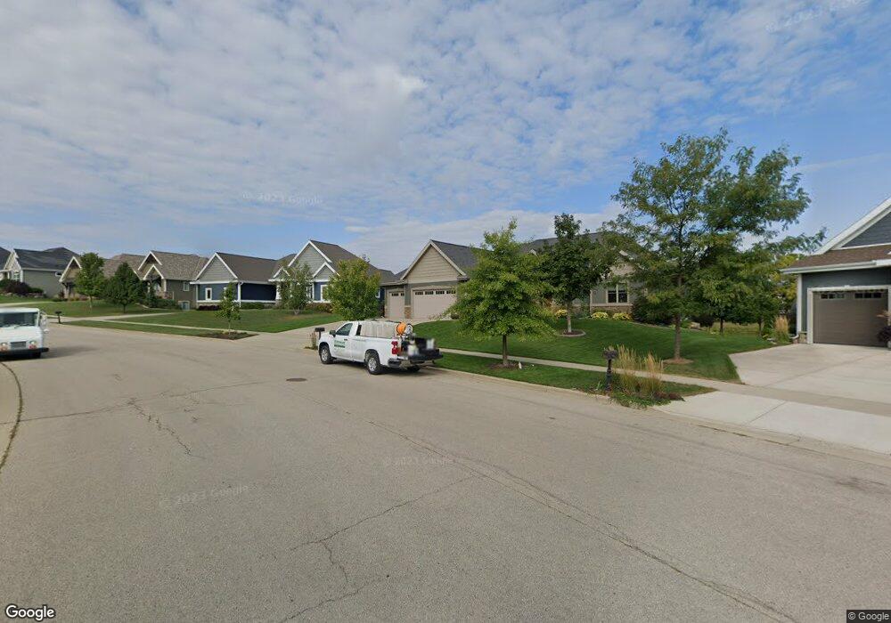 374 Oakwood Dr, Oregon, WI 53575 - photo 1