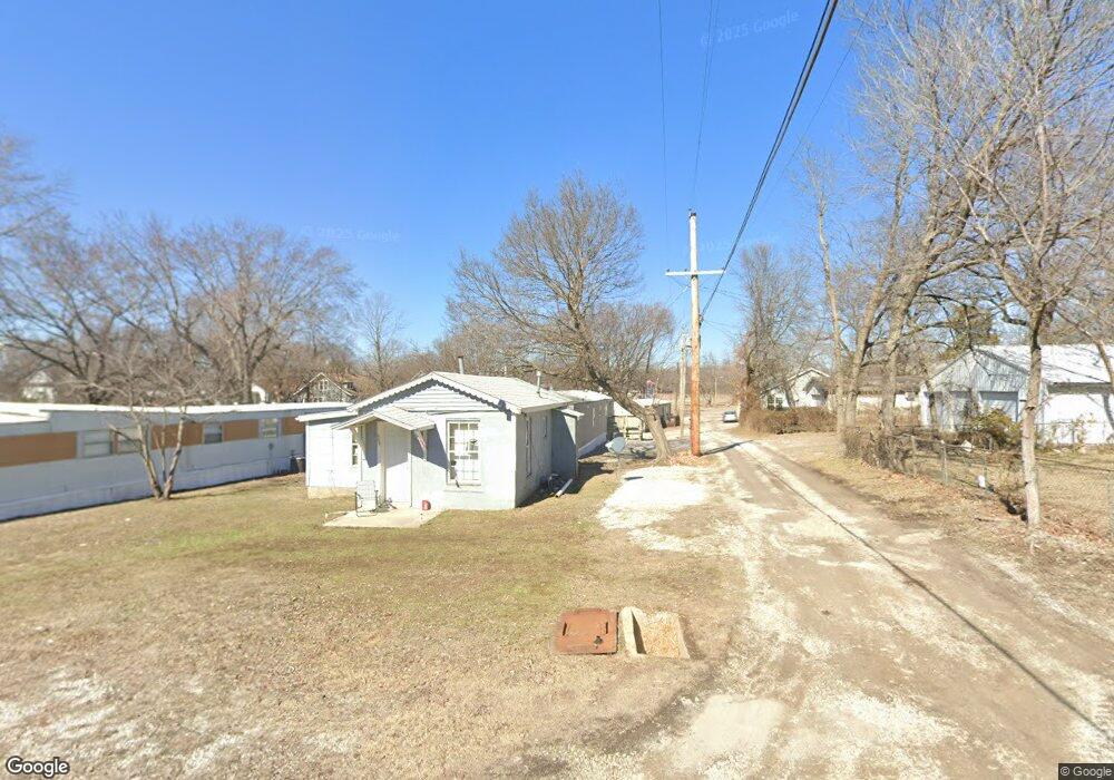 107 Chitwood St, Carl Junction, MO 64834 - photo 1