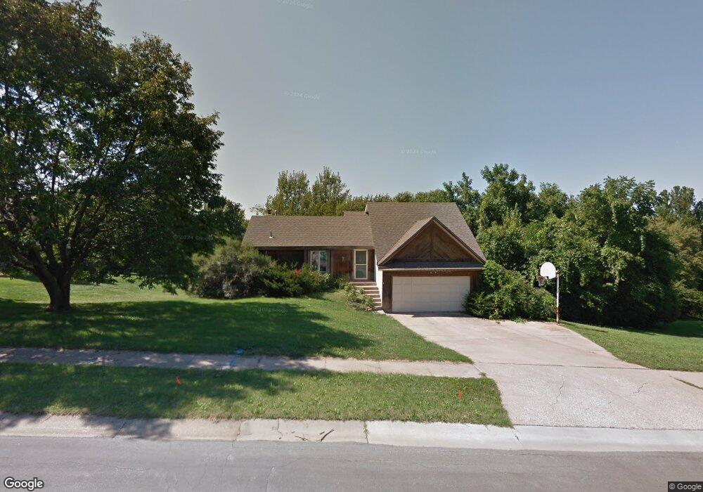 8008 Summit St, Lenexa, KS 66215 - photo 1