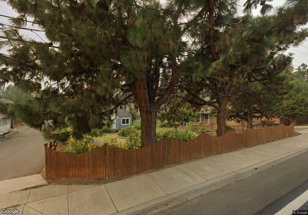 15 SE Benaiah Cir, Bend, OR 97702 - photo 1