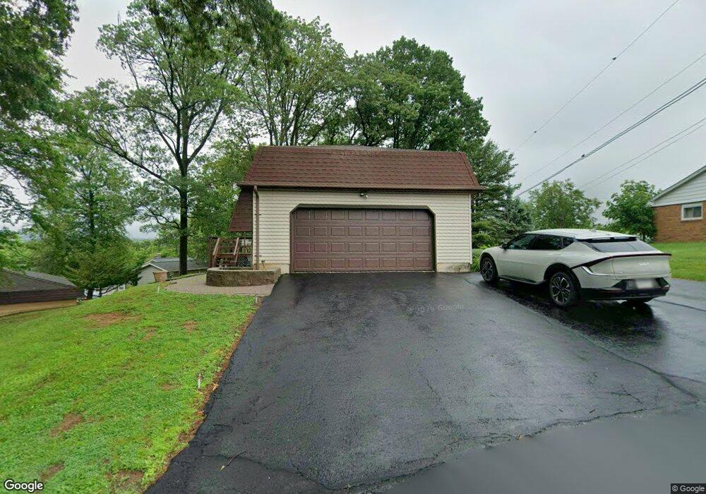 7258 Kingstead Dr, Slatington, PA 18080 - photo 1