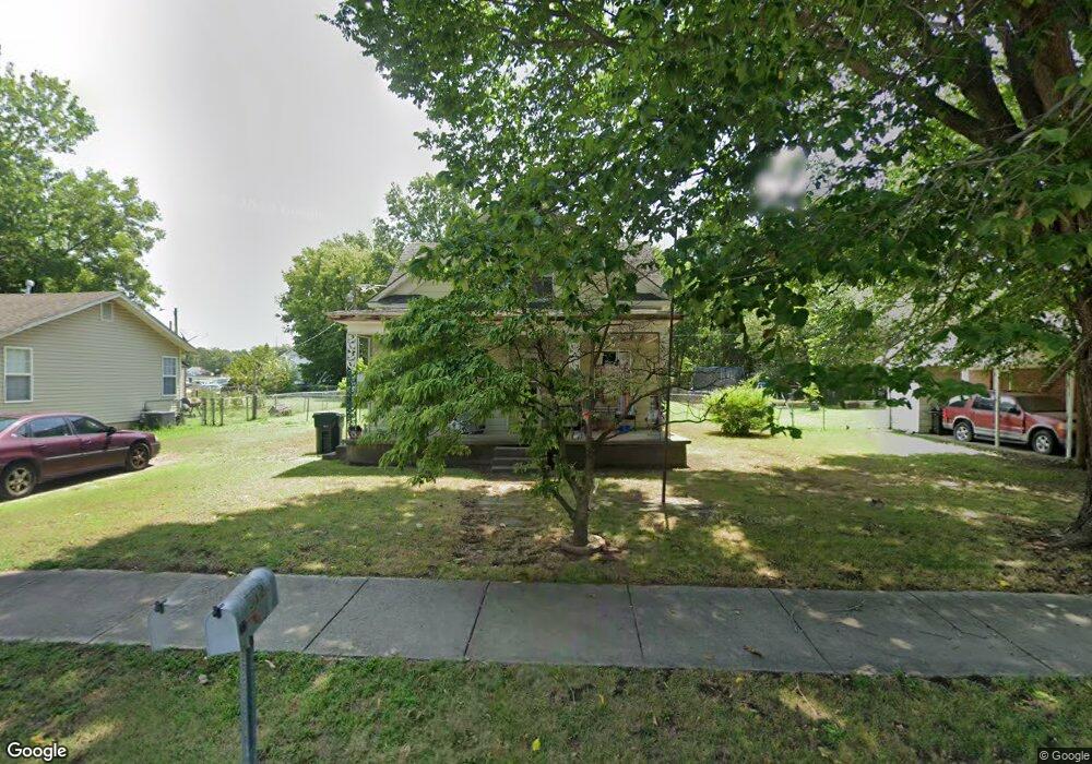 512 N Florence Ave, Claremore, OK 74017 - photo 1