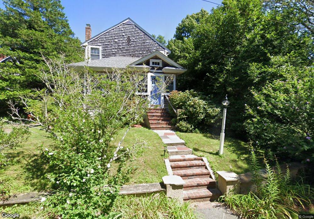 52 Glendon Rd, Woods Hole, MA 02543 - photo 1