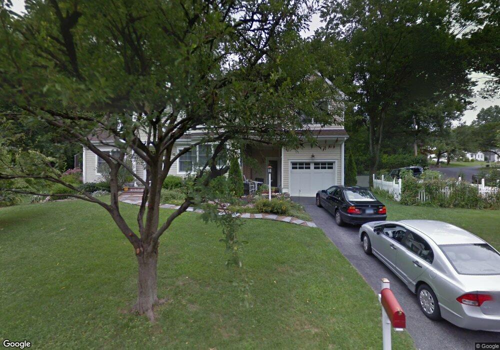 1 Lejeune Ct, Old Greenwich, CT 06870 - photo 1