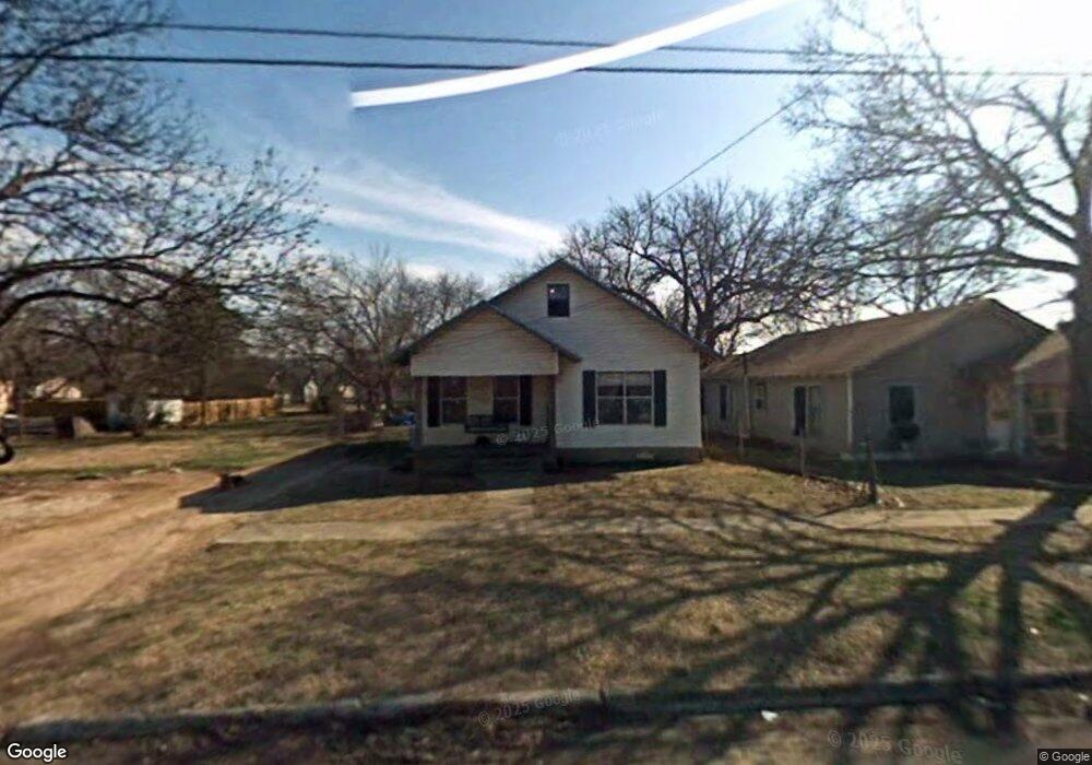 1510 Roy St, Gainesville, TX 76240 - photo 1